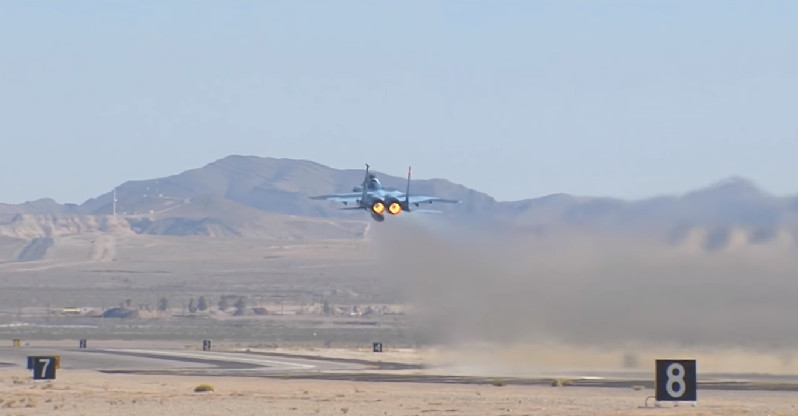 Απογειώσεις F-15 Eagle/Strike Eagle με μετάκαυση (βίντεο)